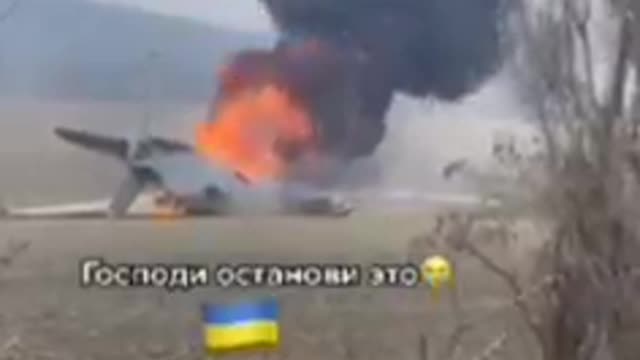 The moment Ukraine shot down a Russian warplane😱