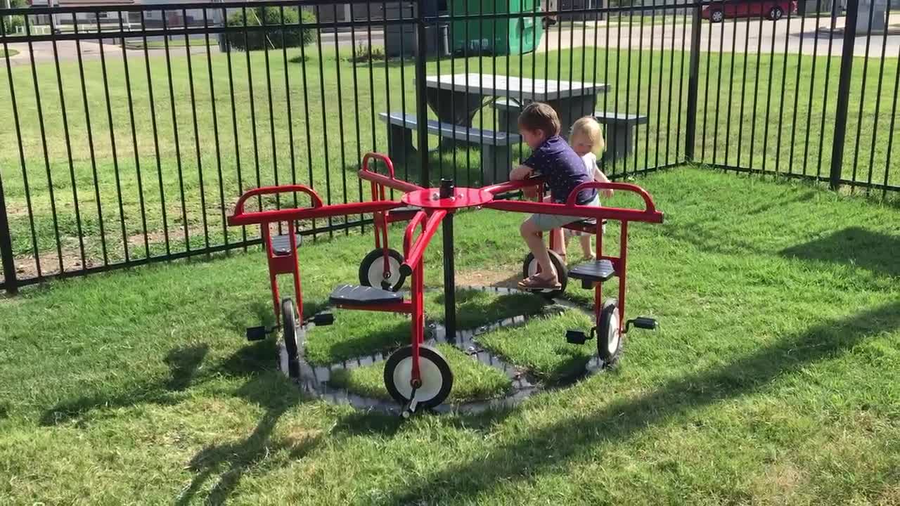 Unicycle-go-round - 07/04/22