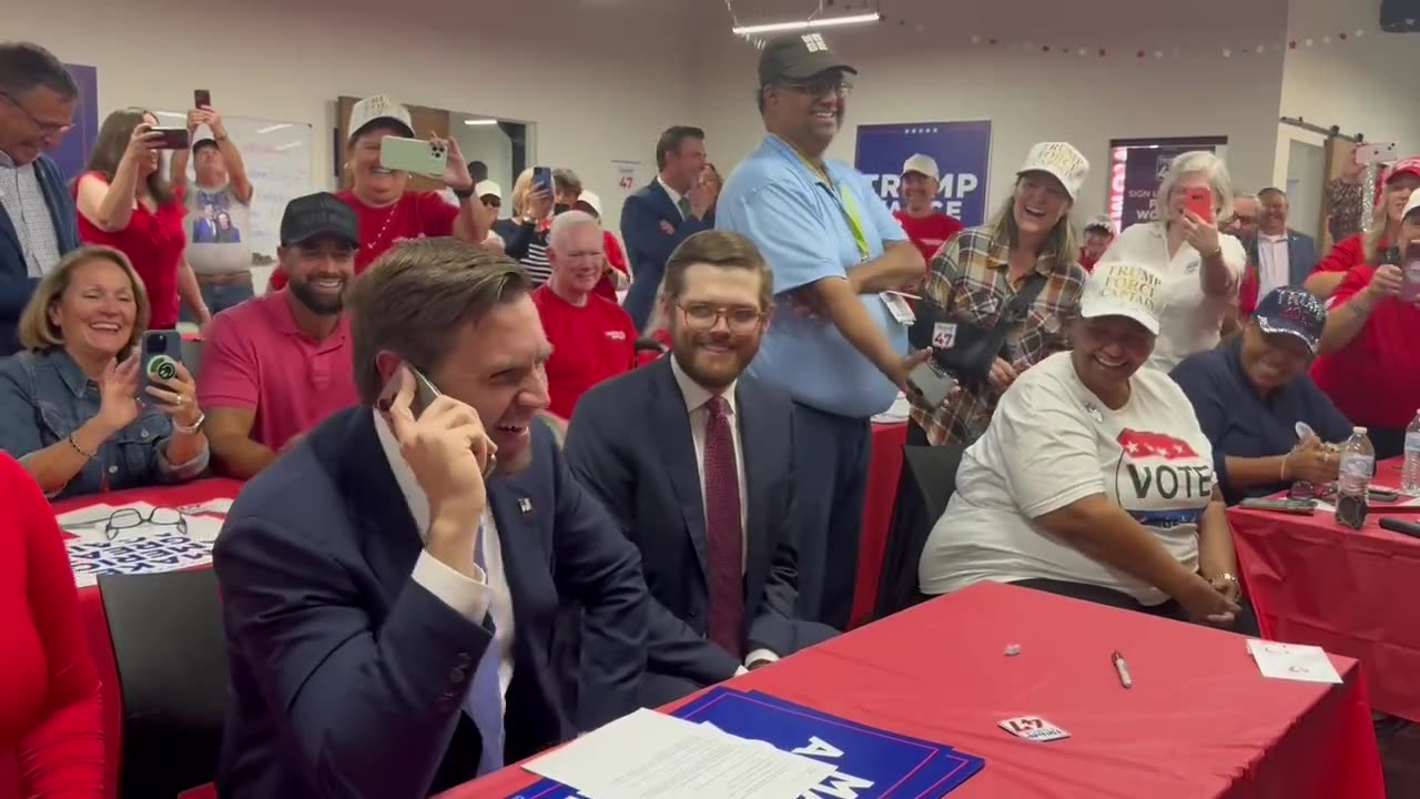 JD Vance Rolls Up His Sleeves And Shows Volunteers How It's Done (VIDEO)