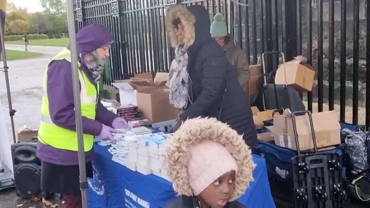 1,000 Books given out in one day