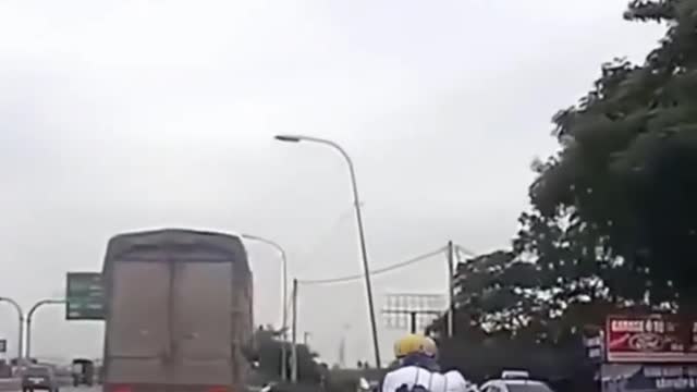 BEST OF DASHCAMS - Driving Fails 19