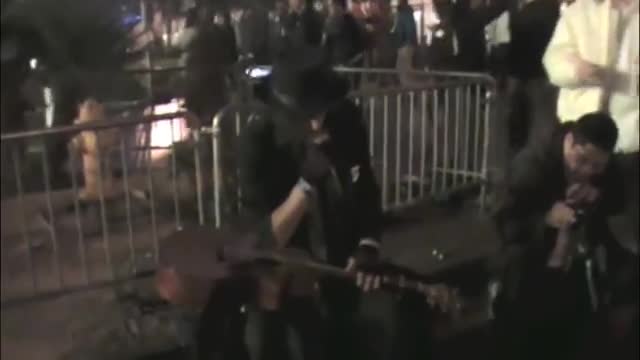 Insane guitar tapping in Las Vegas