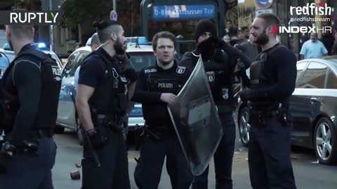 Njemačka policija brutalno pretukla nenaoružanog crnca