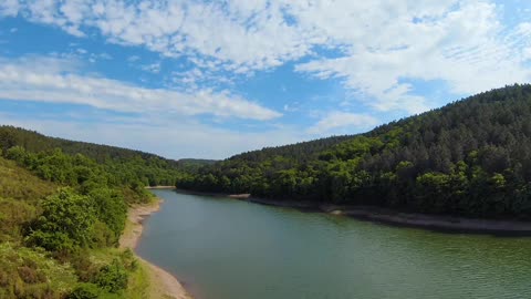 We look up in the canyon