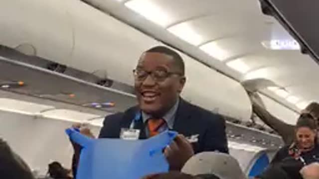 "Throw Away Your Mask" - Airline Staff and Passengers Celebrate the End of Mask Mandates