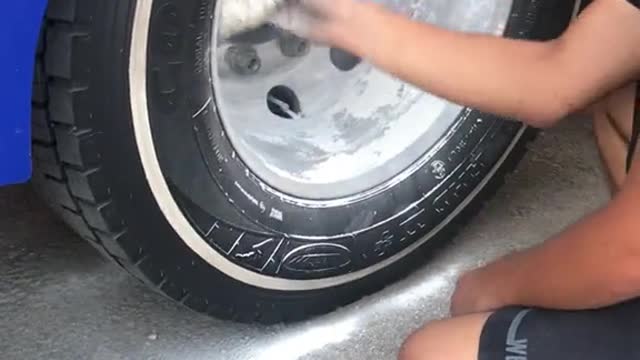 Tire polishing maintenance