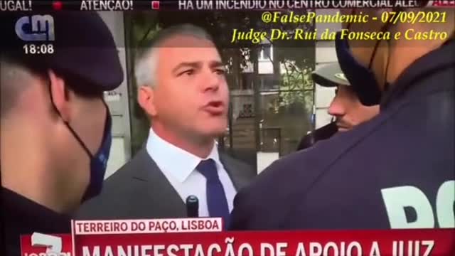 The Portuguese judge to the police: How dare you hit people?