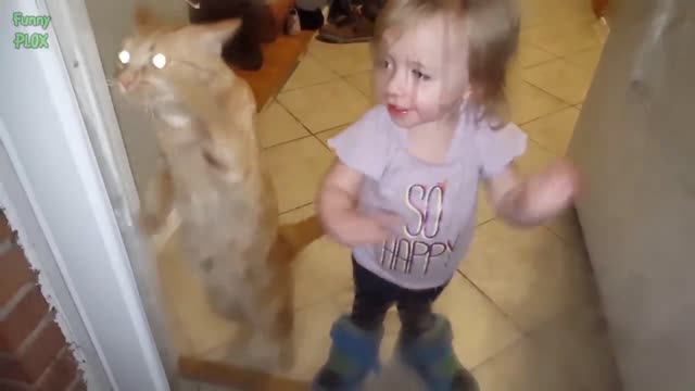 Baby playing with your cat 🐈😺 and very happy 🥺😁