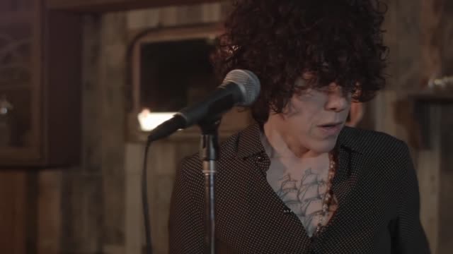 LP - Lost On You (Live)