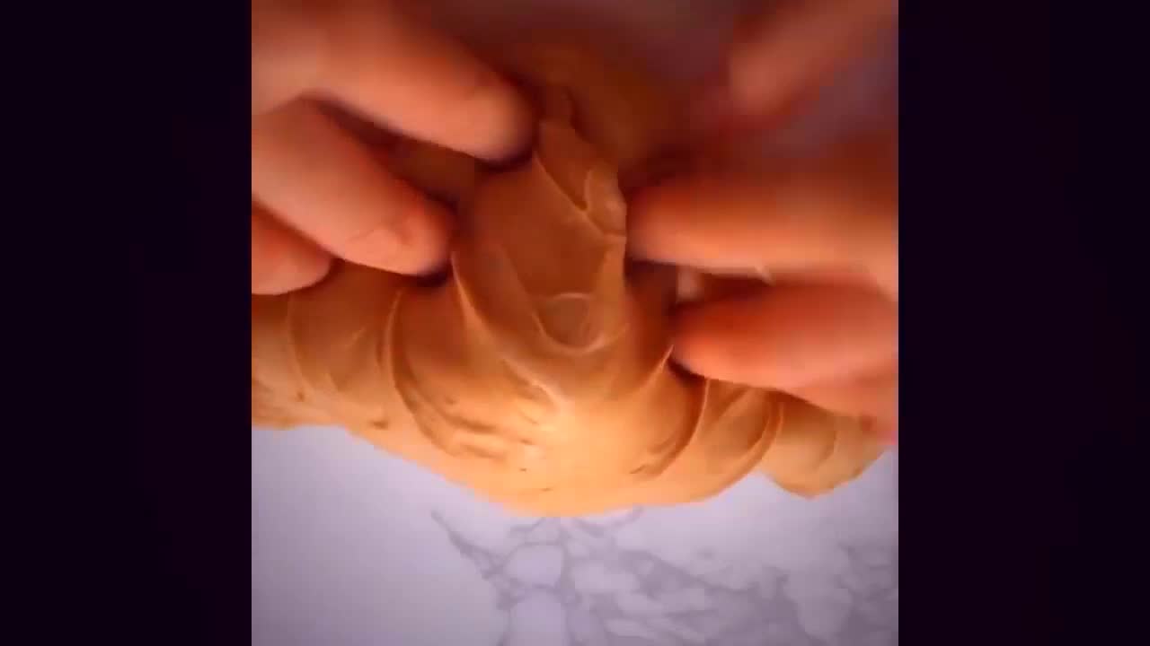 Tan Phenomenom