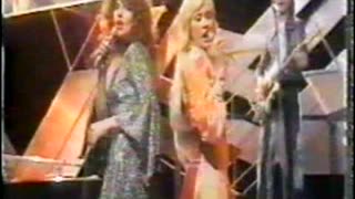 ABBA - Waterloo = TOTP 1974 (2)