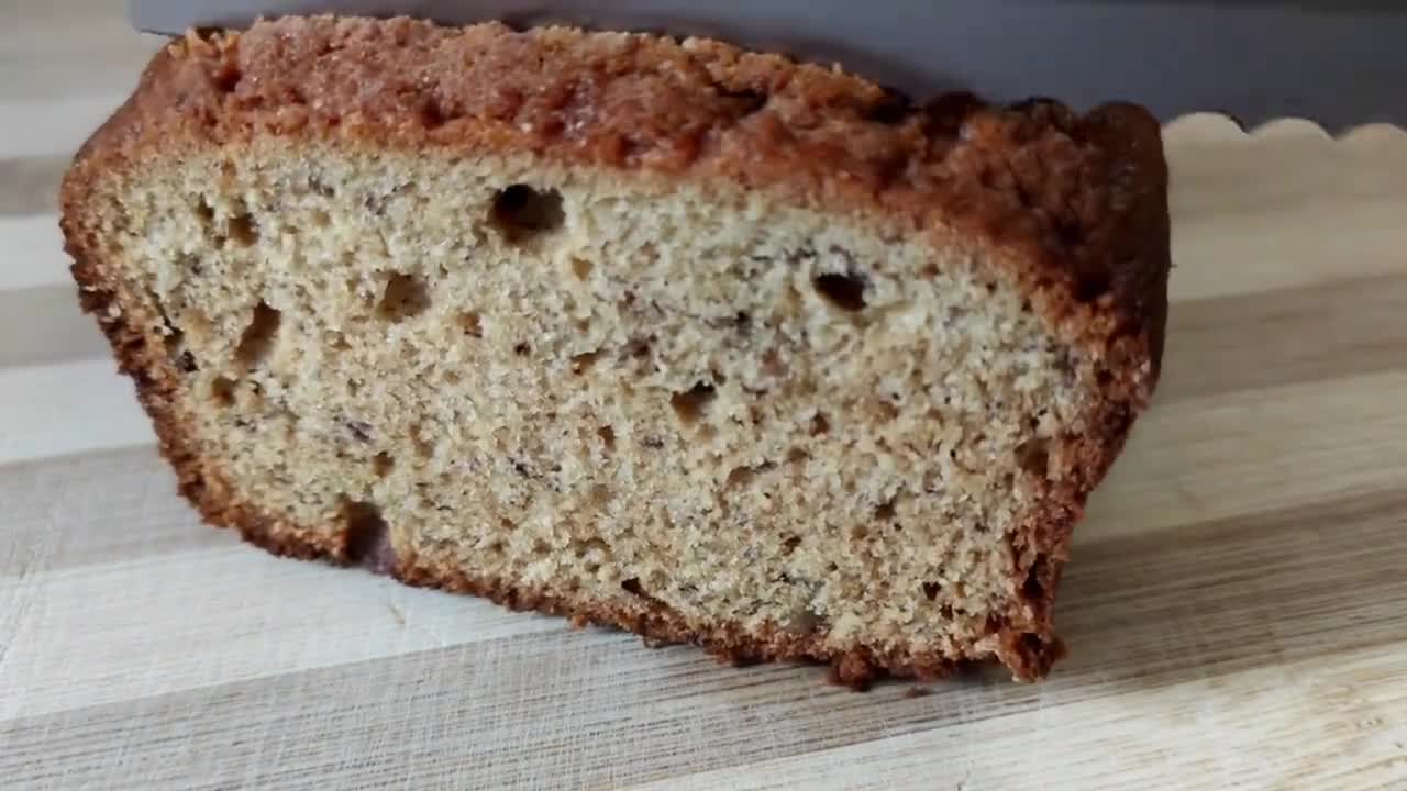 Almond and walnut banana cake