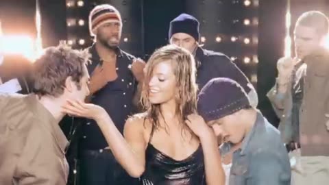 Holly Valance - Kiss Kiss