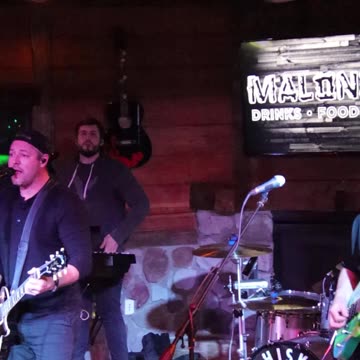 Whiskey Ditch sings Sublime's song What I Got