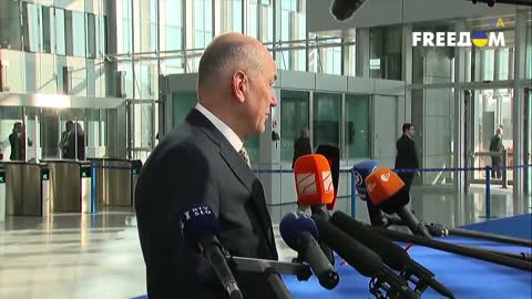 Ектрессеный саммит НАТО в Брюсселе.
