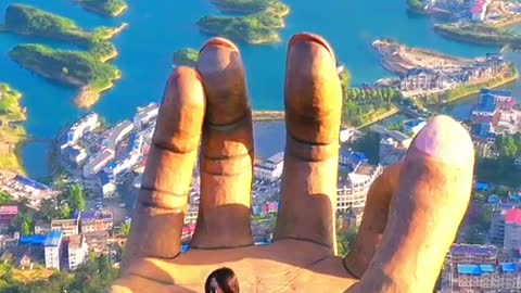 Amazing view on the hand