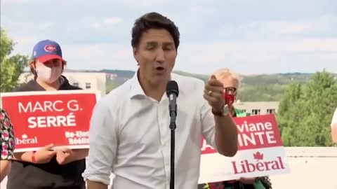 Justin Trudeau: Anti-vaxxers are wrong and are putting at risk our kids