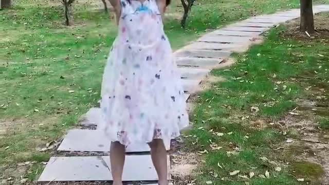 little girl dancing