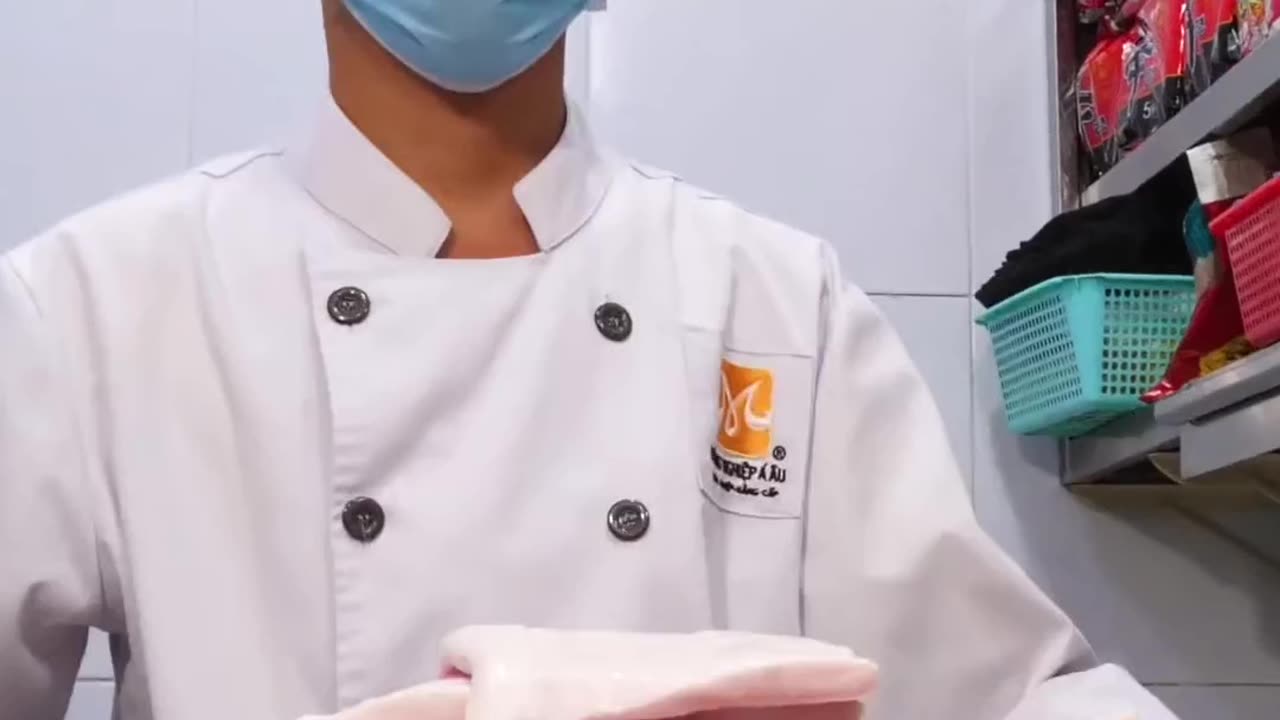 Discovering the Secret of Korean Grilled Pork Skin