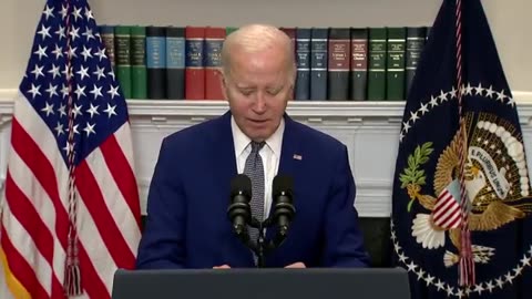 Biden sounds short of breath and loses his train of thought