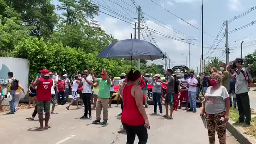 Protesta en Girón, denuncian abandono estatal en plena pandemia de COVID-19
