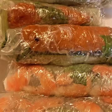 Shrimp spring rolls