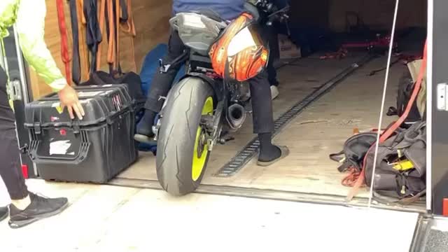 ShipEasy.net unloading a BMW bike