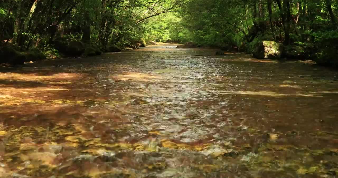 Natural sound - The sound of pure water flowing across the riverbed of the Chiiwa Gorge monolith