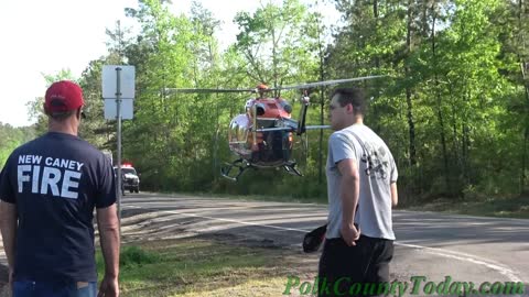 PICKUP SLAMS INTO BACK OF 18 WHEELER,. PATONIA TEXAS, 04/08/21...