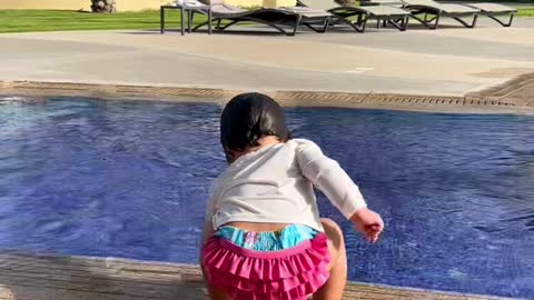 A fearless swimmer 🤩♥️👌