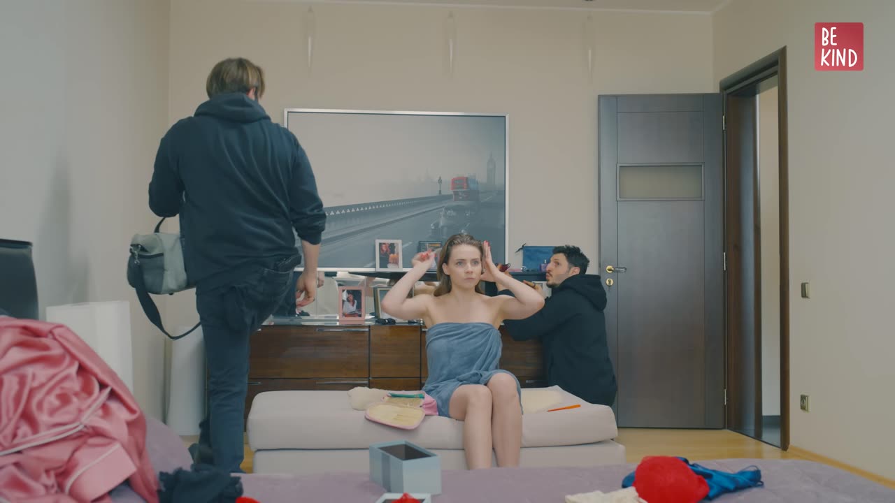 Girl pretended to be blind to save herself _ @BeKind.official.