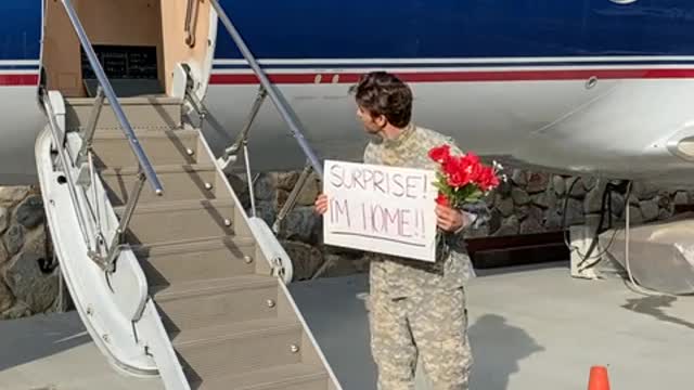 When HIS WIFE GETS OFF THE PLANE!! ❤❤