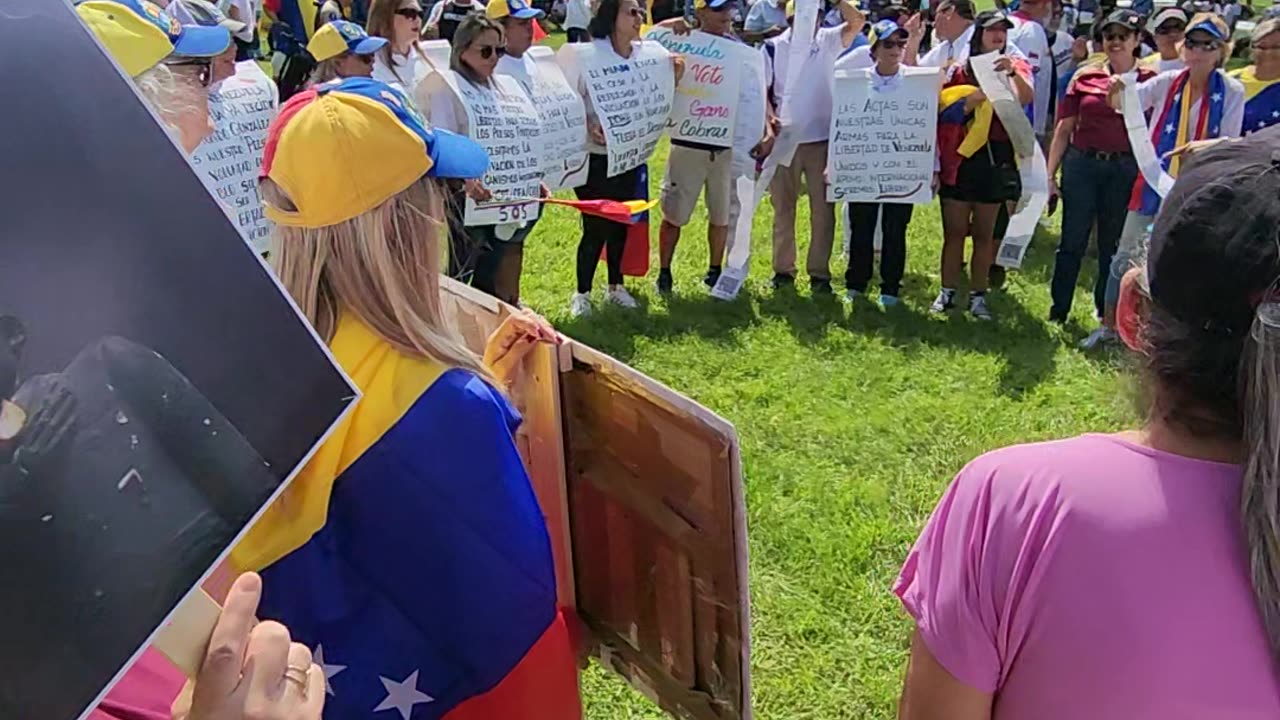 Venezuela Ganoʻ Rally in Orlando Florida