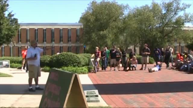 Reasoning Out The Faith at UNC-Charlotte - Open Air Preaching at a College Campus - Kerrigan Skelly