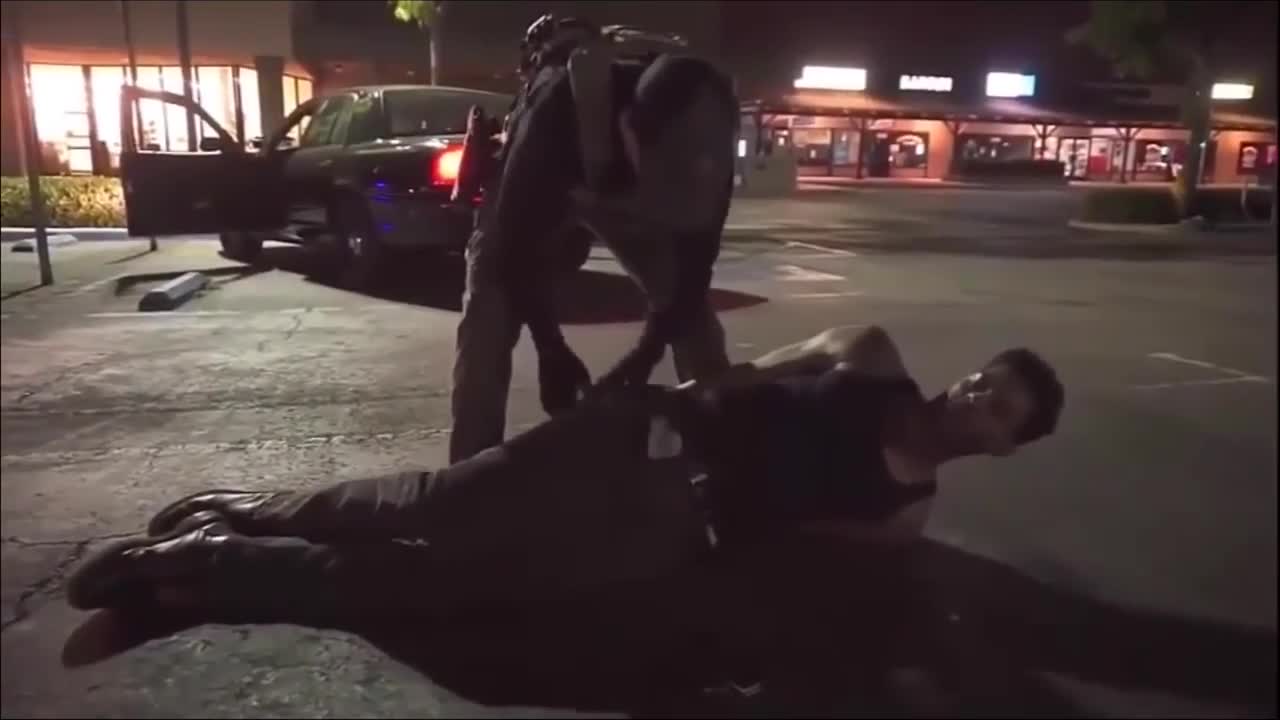 ⚡Funny black thug gets TAZED!⚡