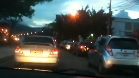 Tráfico Pesado en Bulevar Suyapa, Tegucigalpa, Honduras