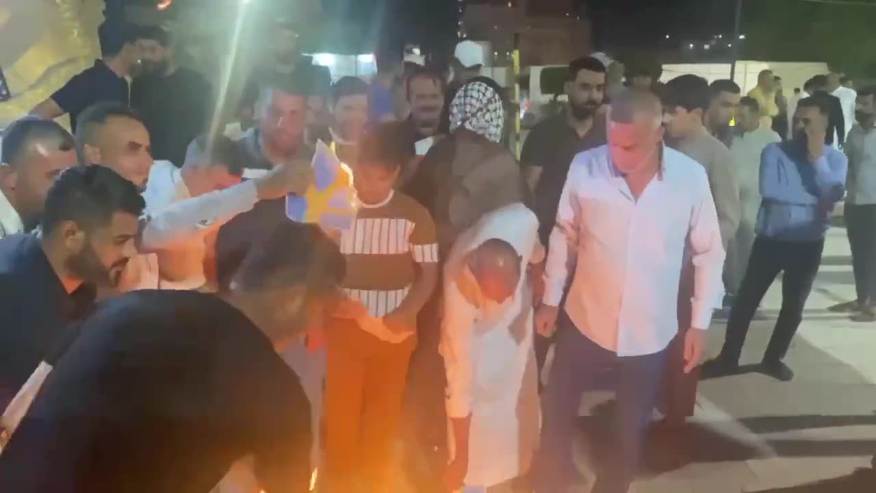 Swedish and LGBT flags were burned in Iraq's Karbala