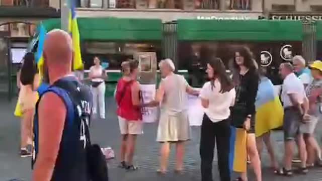 Ukrajinští demonstranti ve Švýcarsku nikoho nezajímali