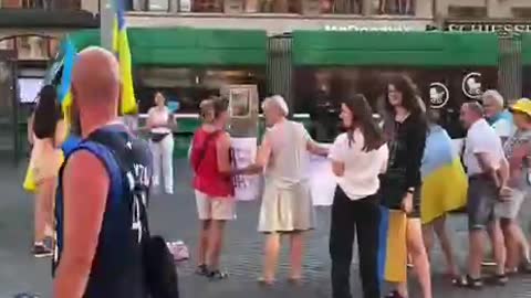 Ukrajinští demonstranti ve Švýcarsku nikoho nezajímali