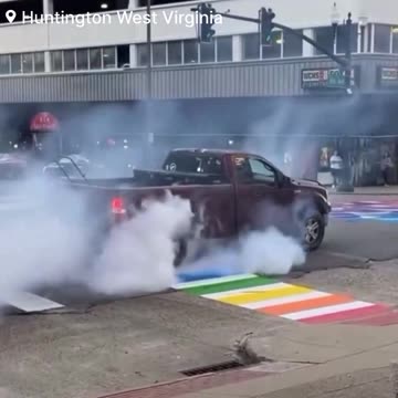 The good people of Huntington WV say ( ° ͜ʖ͡°)╭∩╮ pride flag!!!