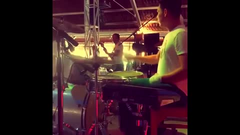 Drummer with broken hand