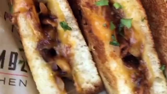 Cheesy Beef Sandwich Making Tutorial