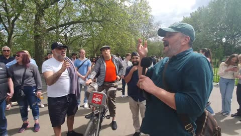 Evangelist teaches crowd of Atheists a lesson then this happens