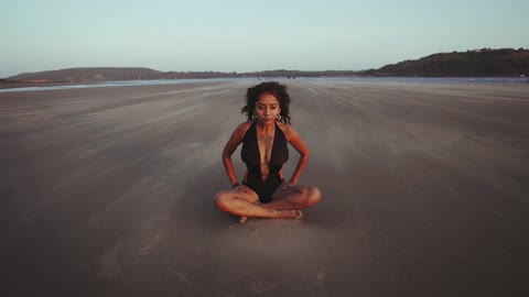 Suddenly, This Women Get Realize that She is All Alone At Big Island