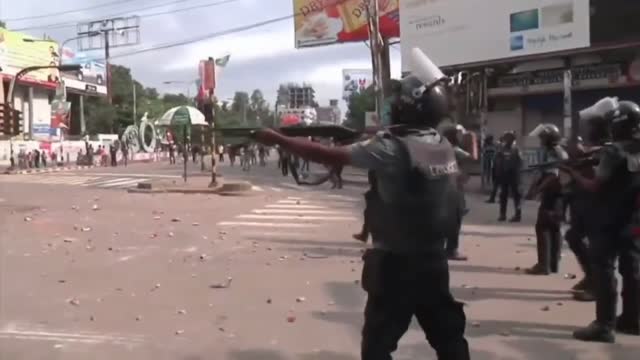 Chaos Erupts in the Streets of Bangladesh as Citizens Revolt Against Administrative Incompetence