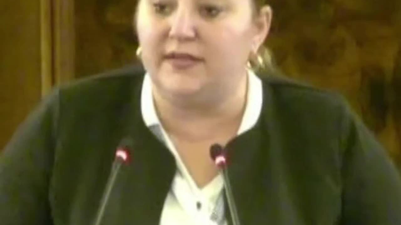 Diana Iovanovici-Șoșoacă - 2023/10/11 - (EN) Political Declaration in the Romanian Parliament