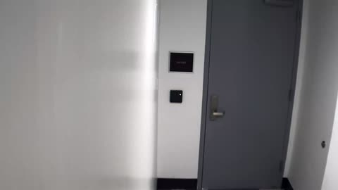 6144RHOBG2G201ABStairwayLobbyEntry_2021-01-06_09h40min02s263ms.mp4