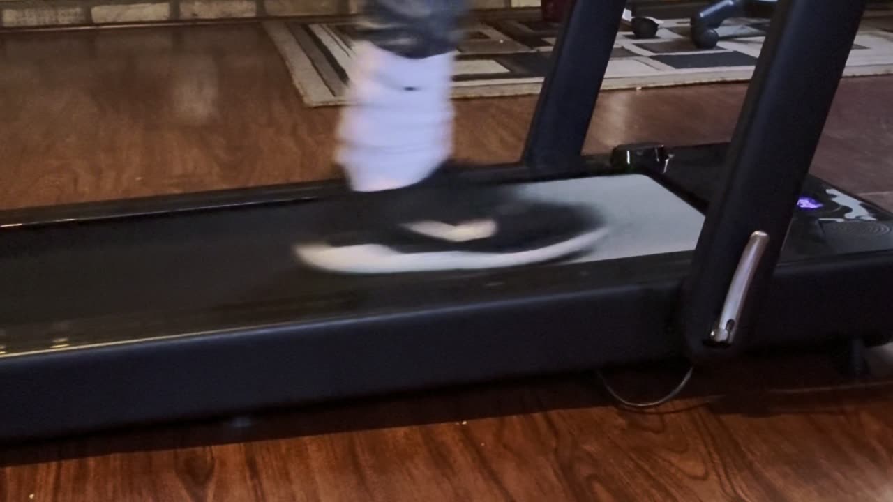 The Perfect Treadmill For An Indoor Run...ASMR