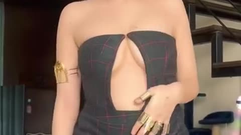 Urfi javad Bold new style 🔥