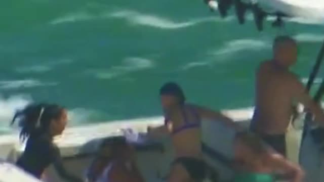 WTF HUGE WAVES! BIKINI GIRL IN DANGER! 😲